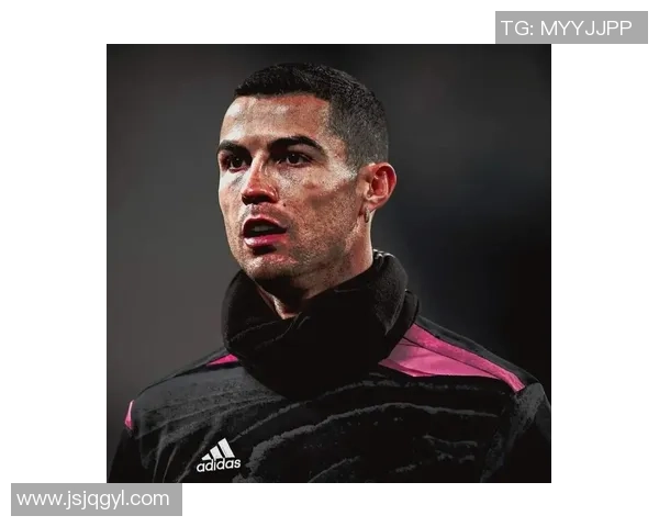 以踢足球超帅的球星为主题盘点全球最具魅力的足球明星和他们的迷人风采