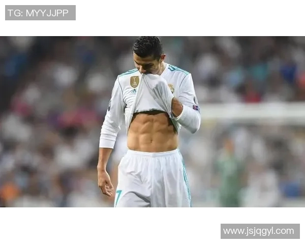 全球足球明星风采：从梅西到C罗，纵览足坛巨星的荣耀与传奇