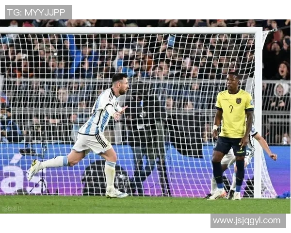 巴萨球星的传奇之路：从青年才俊到世界足坛的巅峰时刻