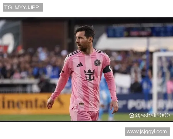 粉红色4号足球球星的精彩表现与背后故事解析